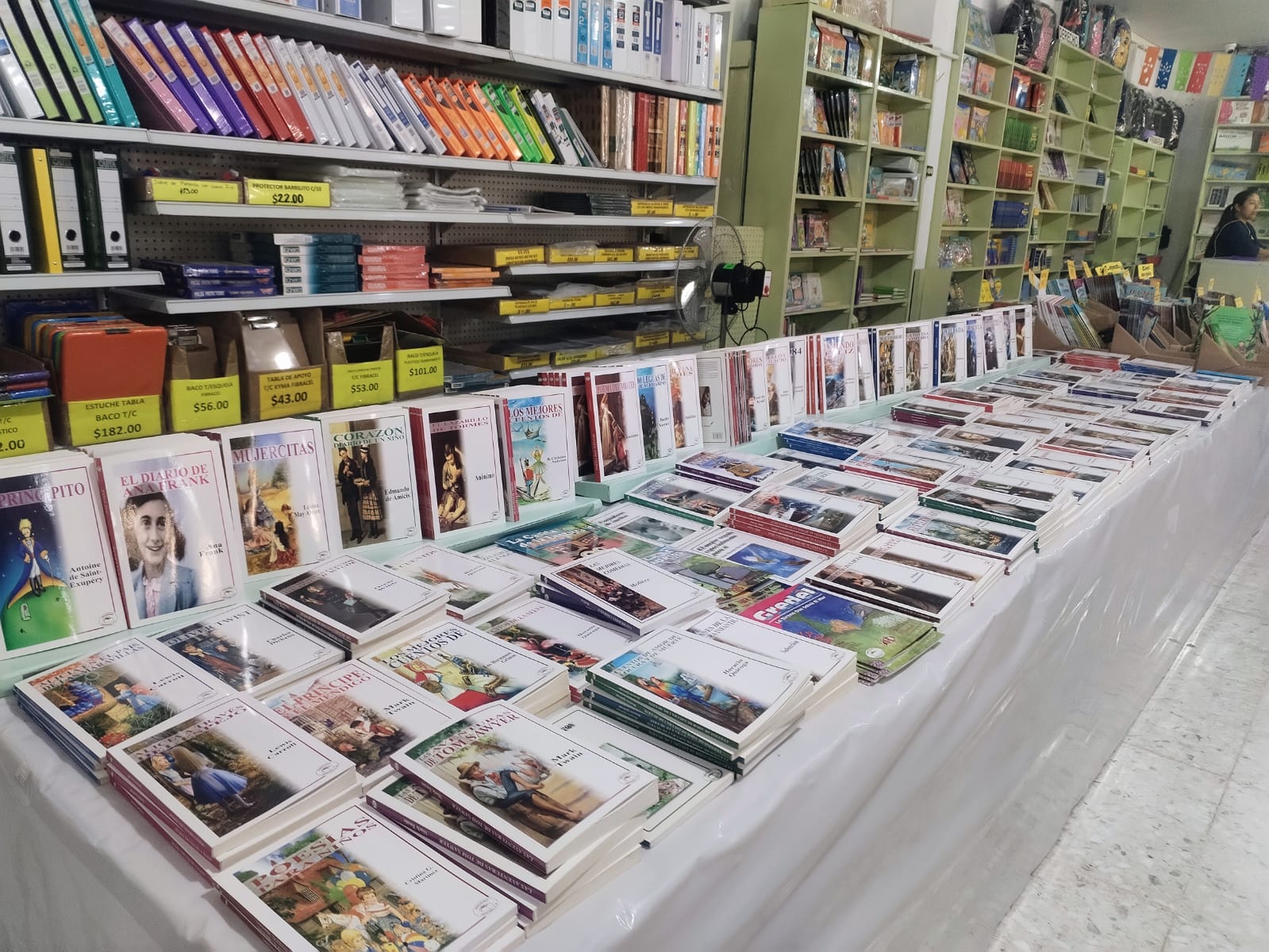 Siete décadas de mantener viva la pasión por los libros