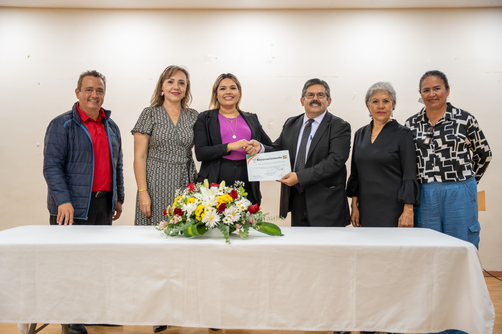 Celebra Castaños su historia con conferencia y exposición