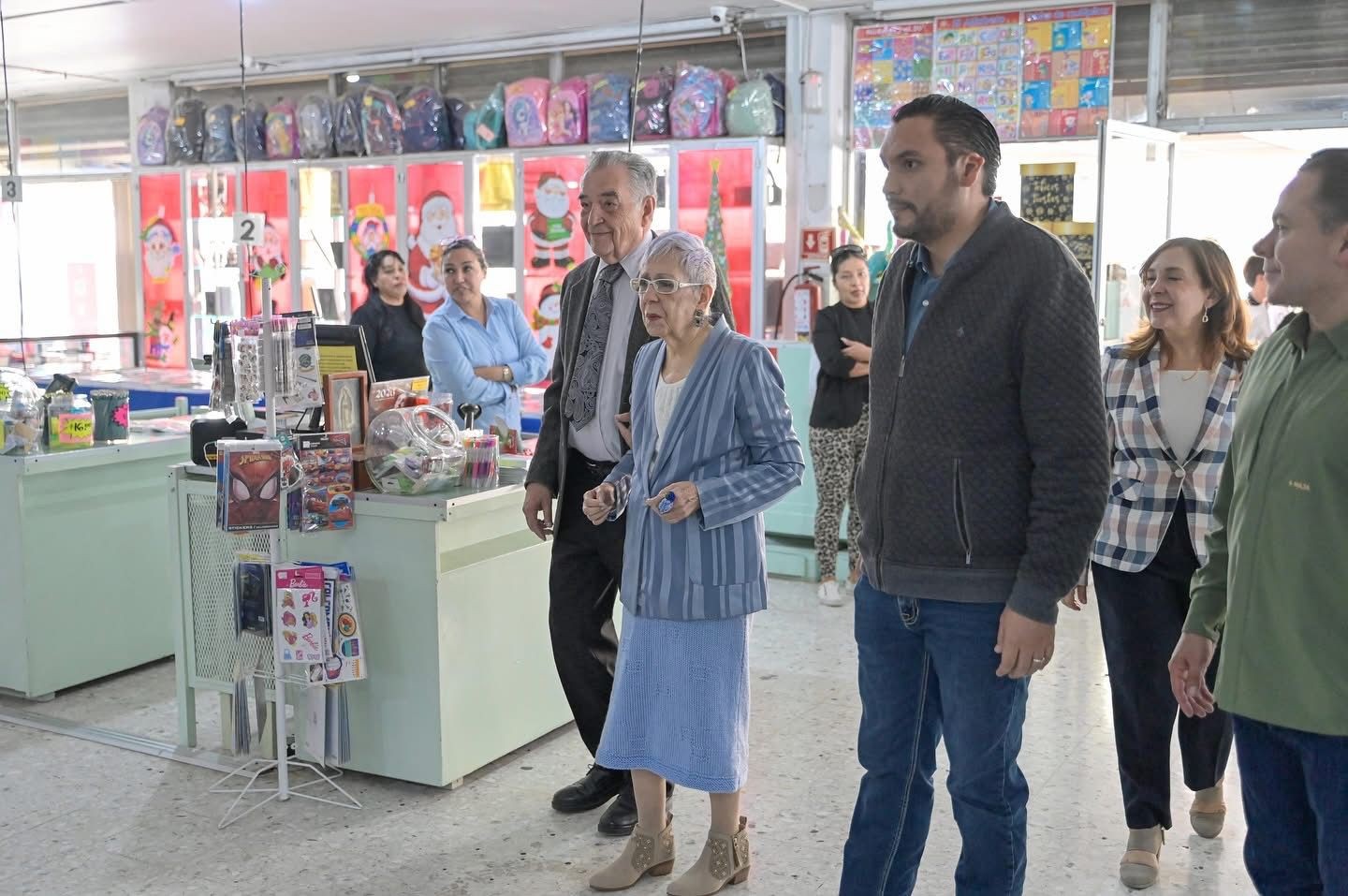 Impulsa Carlos fomento a lectura en Día del Libro