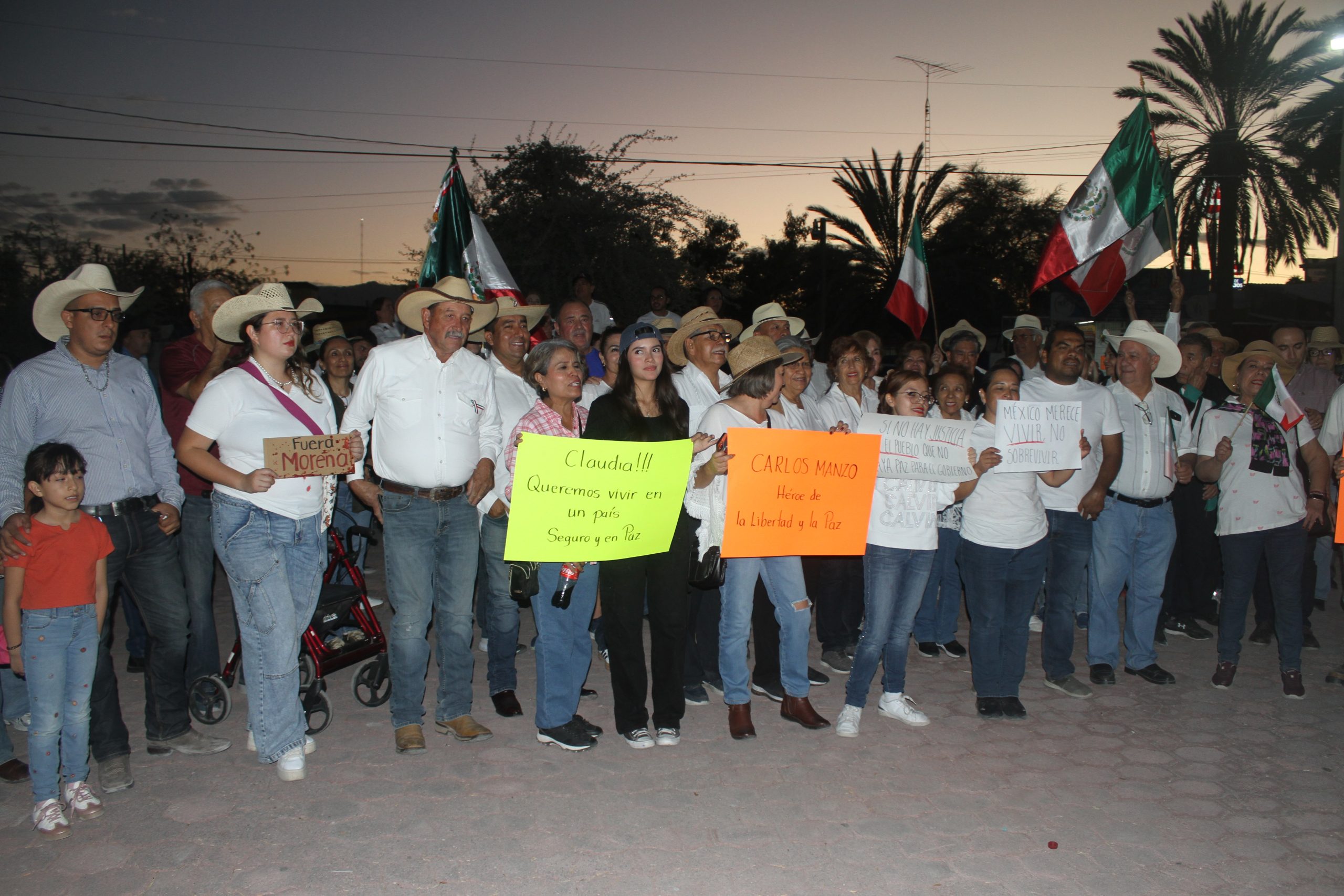 Se suma Monclova a protesta nacional