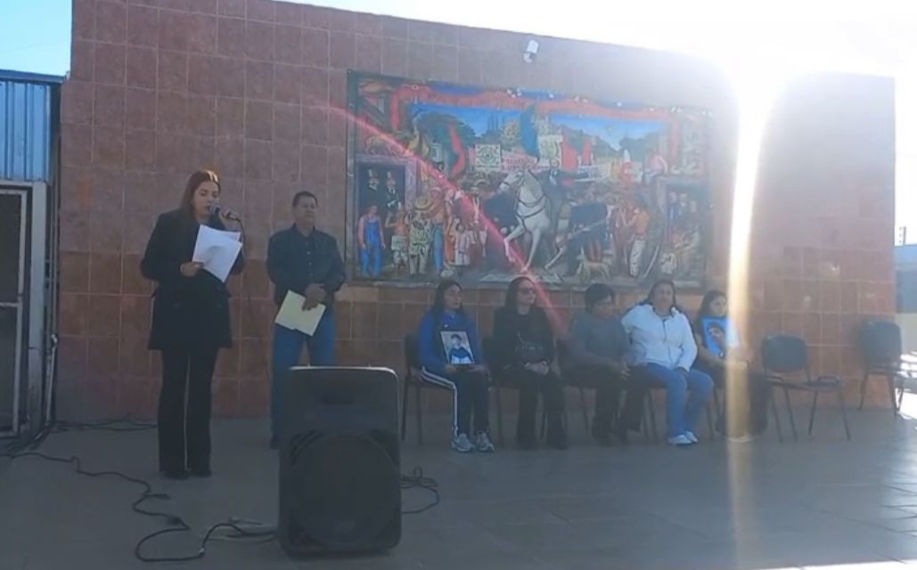 Despiden con globos a estudiante fallecido