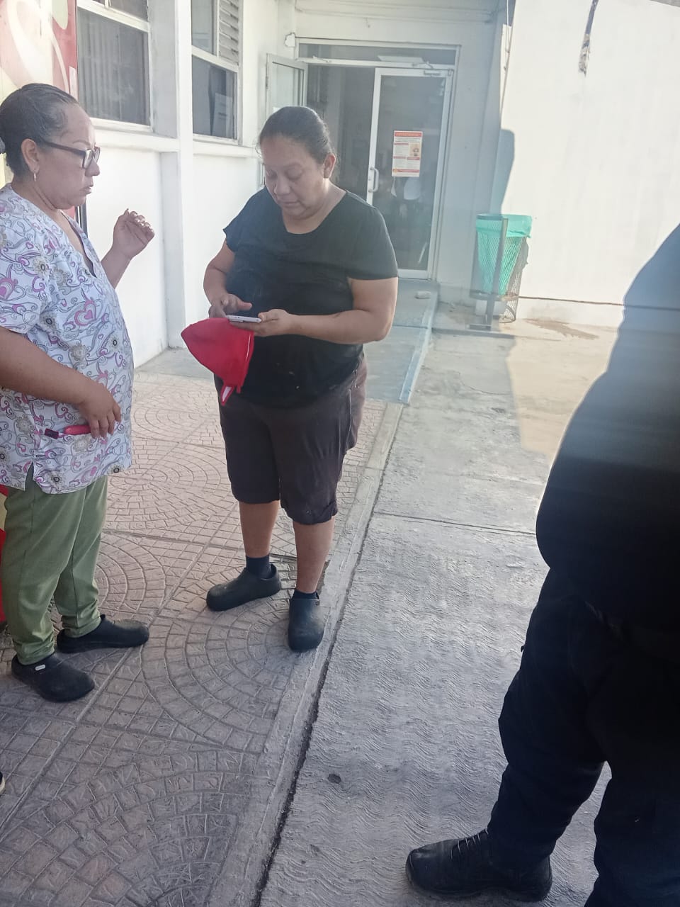 Alumna de secundaria intenta quitarse la vida