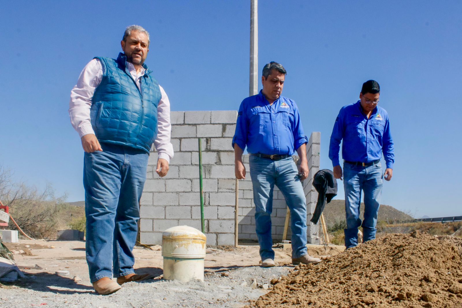 Garantiza Tomás abasto de agua en Ramos Arizpe