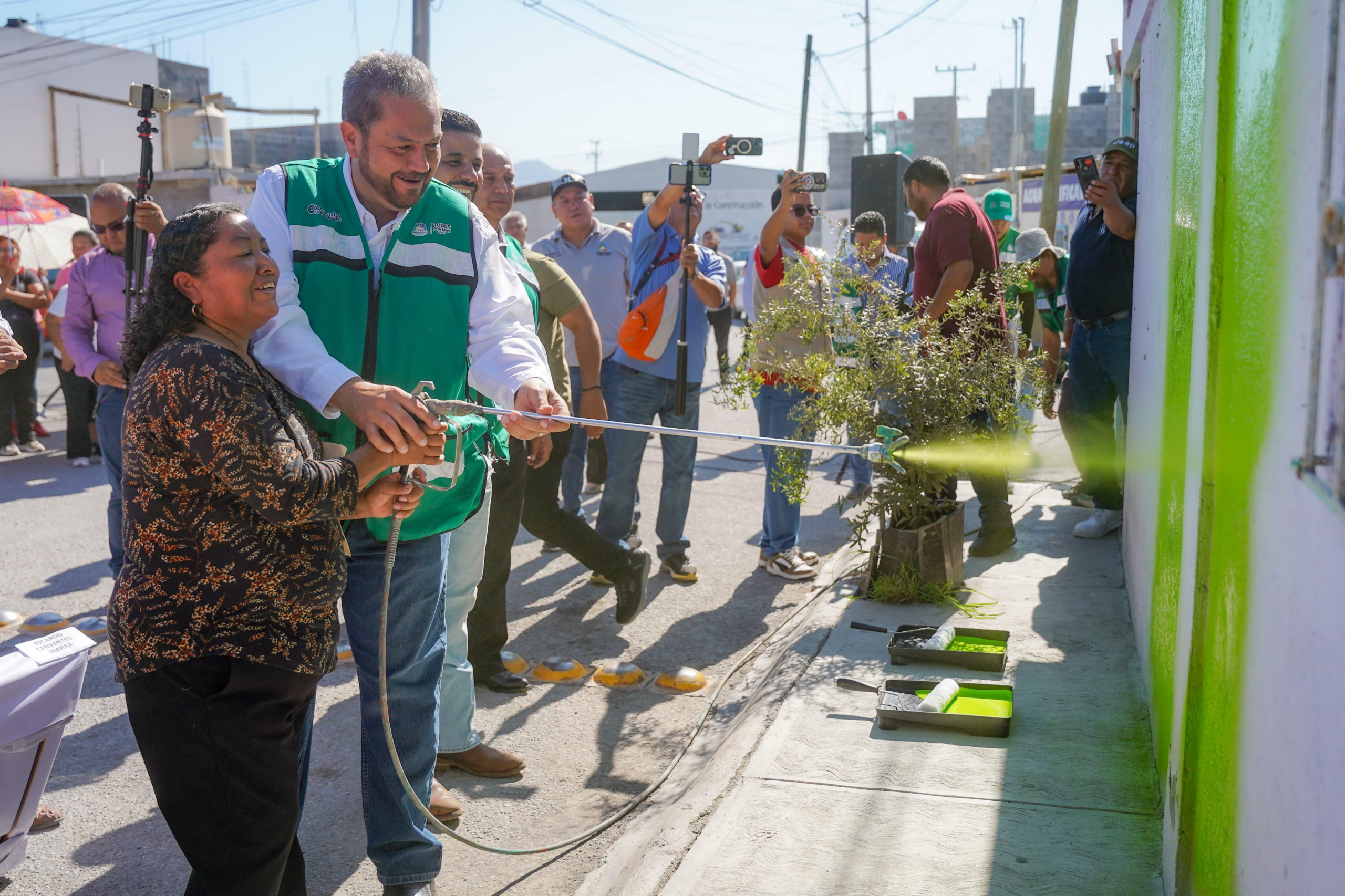 Fachadas nuevas, barrios dignos: avanza “Enchúlame la Casa” en Ramos Arizpe