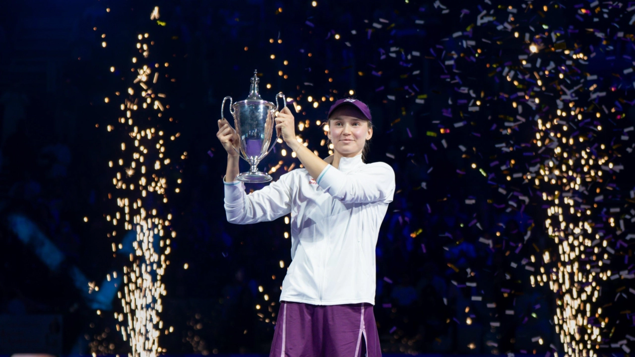 Elena Rybakina reina en el tenis con premio récord