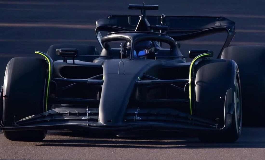 Checo Pérez corre por primera vez con Cadillac en un test en Imola