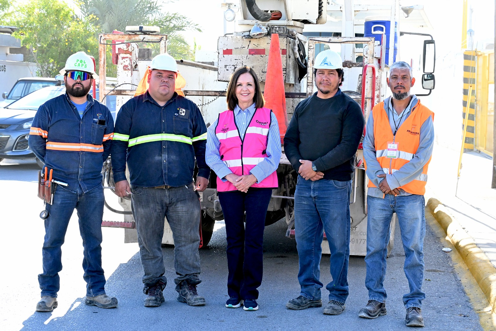 Sari Pérez supervisa avances del programa “Frontera Ilumina con Rumbo”
