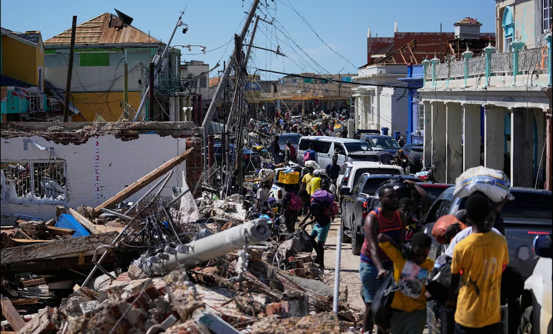 Aumentan a 32 en número de fallecidos por el huracán Melissa en Jamaica