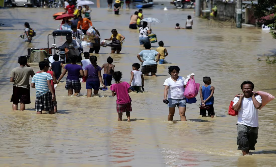 Tifón «Kalmaegi» inunda el centro de Filipinas y causa más de 40 mu3rtes