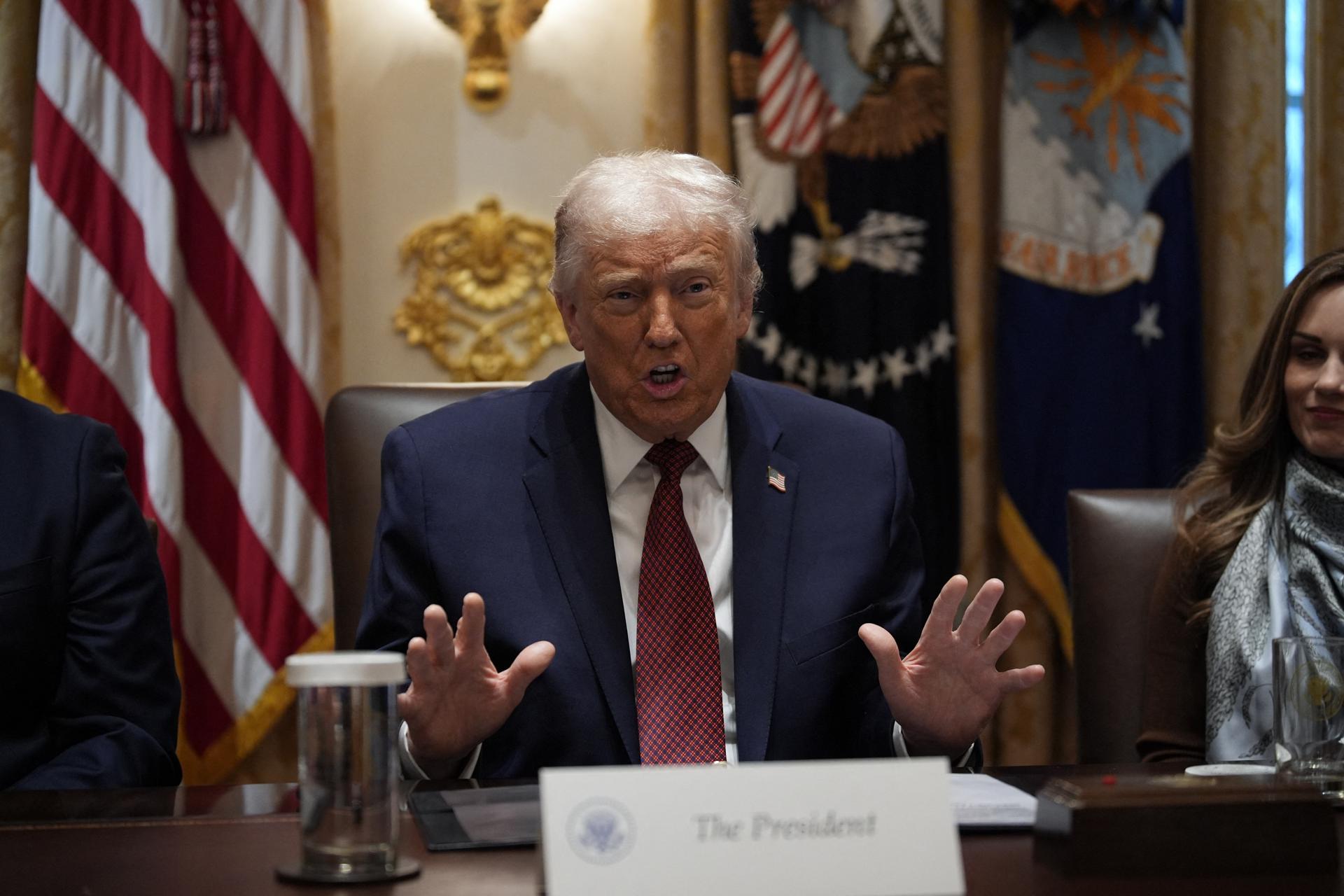 Insiste Trump atacar a cárteles en México