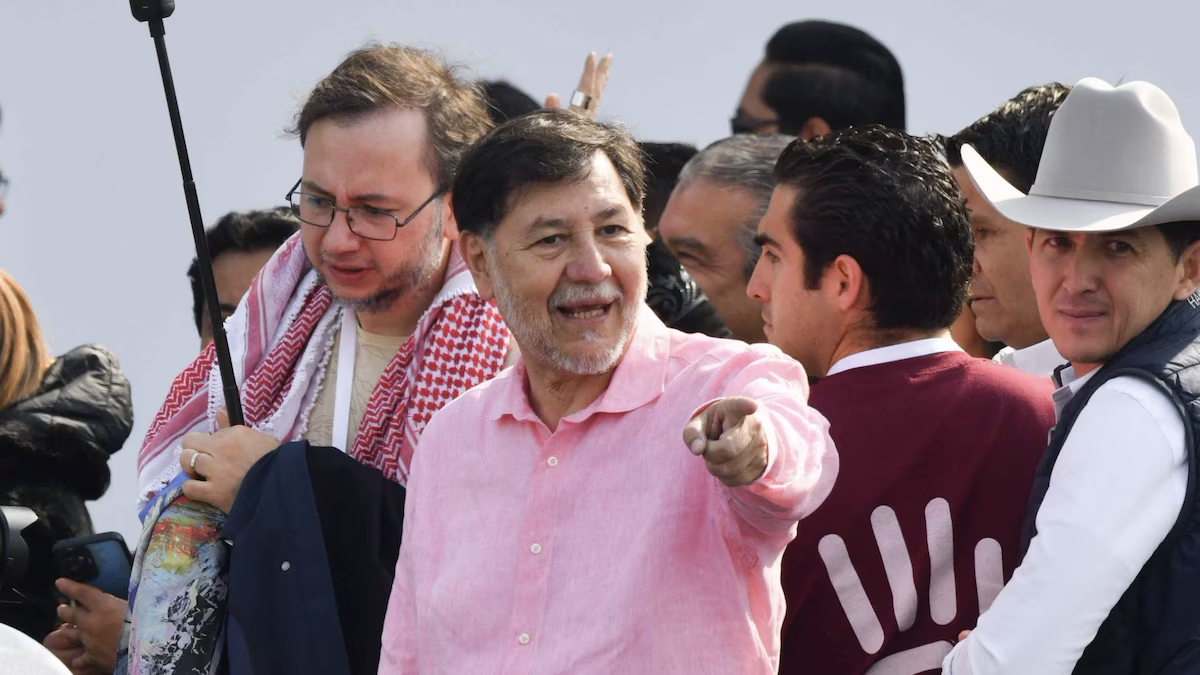 Defiende Noroña lujos de José Ramón López
