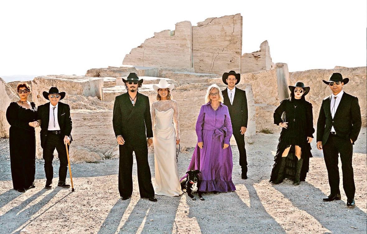 Valentina Treviño y José Ramón Martínez: boda en el desierto