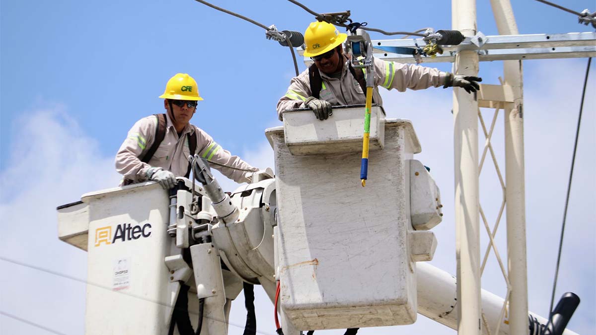 Piden a IP invertir en sector eléctrico