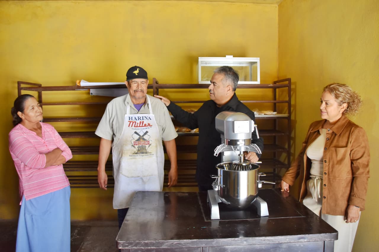 APOYAN VÍCTOR LEIJA Y LETY MEDINA LA ACTIVIDAD PRODUCTIVA DE DON PANCHO