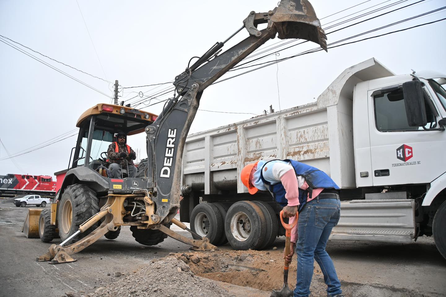 Garantiza Sari obras de calidad para Frontera