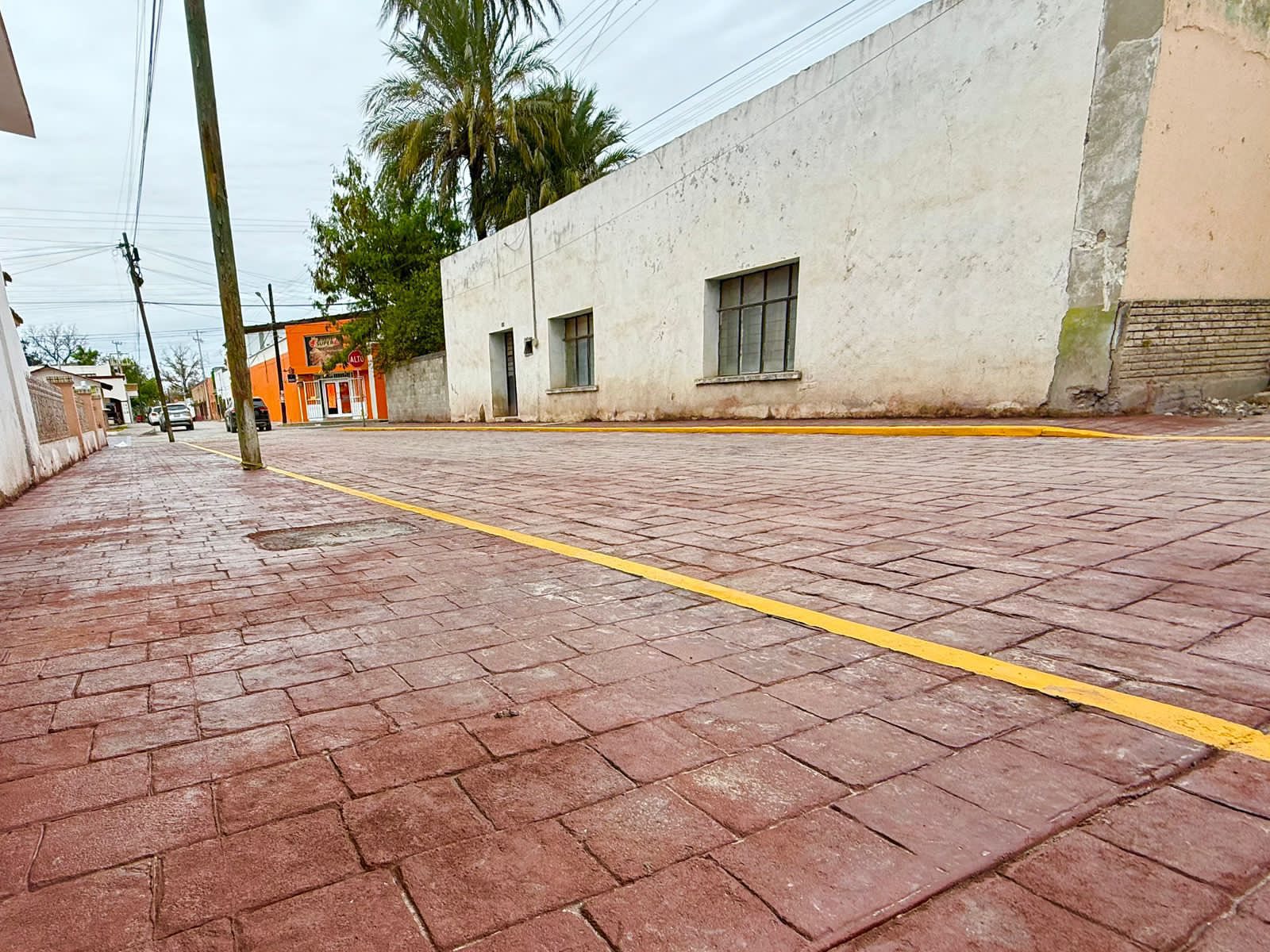 Con infraestructura moderna; renueva Múzquiz calle Victoria