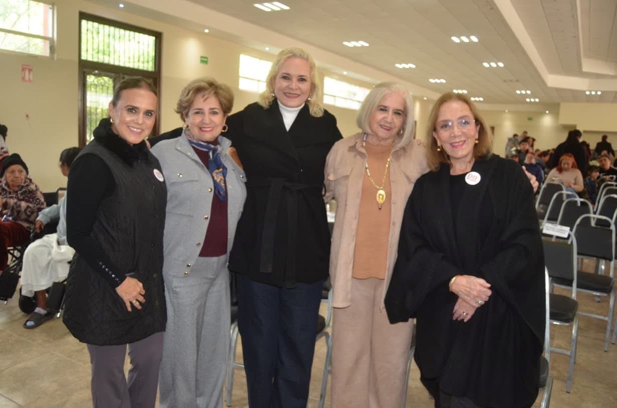 Realiza DIF Coahuila entrega de becas ADETI en Muzquiz
