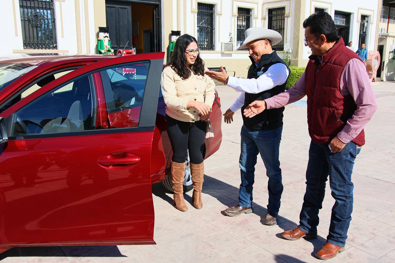 Entregan el premio del Banquetazo Comercial