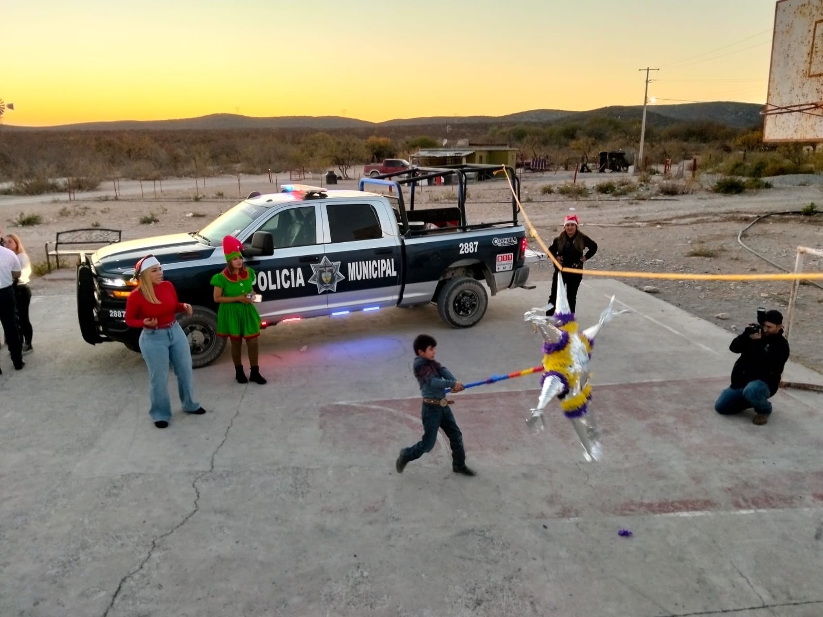 Lleva Seguridad Pública sonrisas a Puente Negro