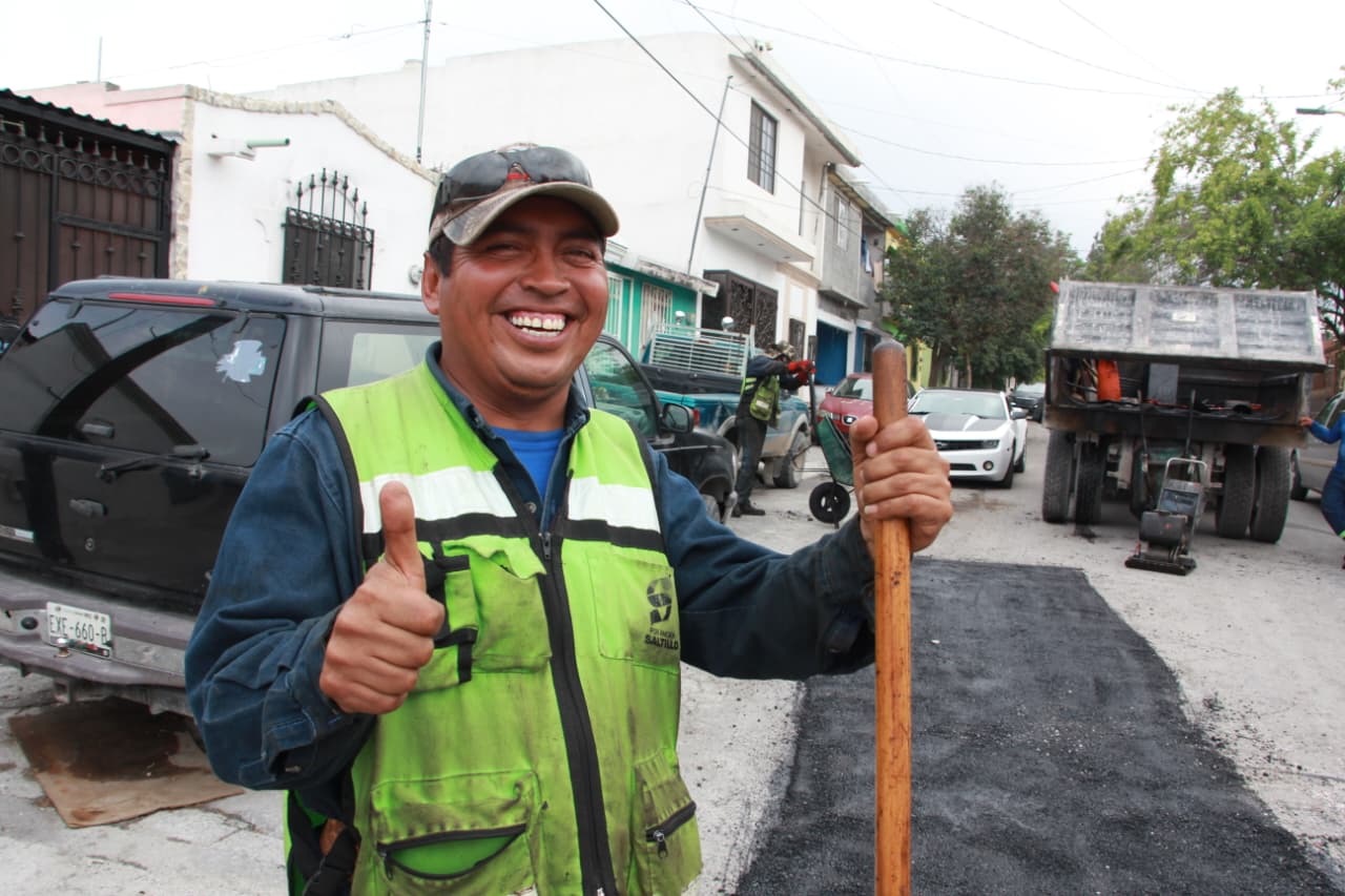 En Saltillo trabajamos por mejores vialidades: Javier