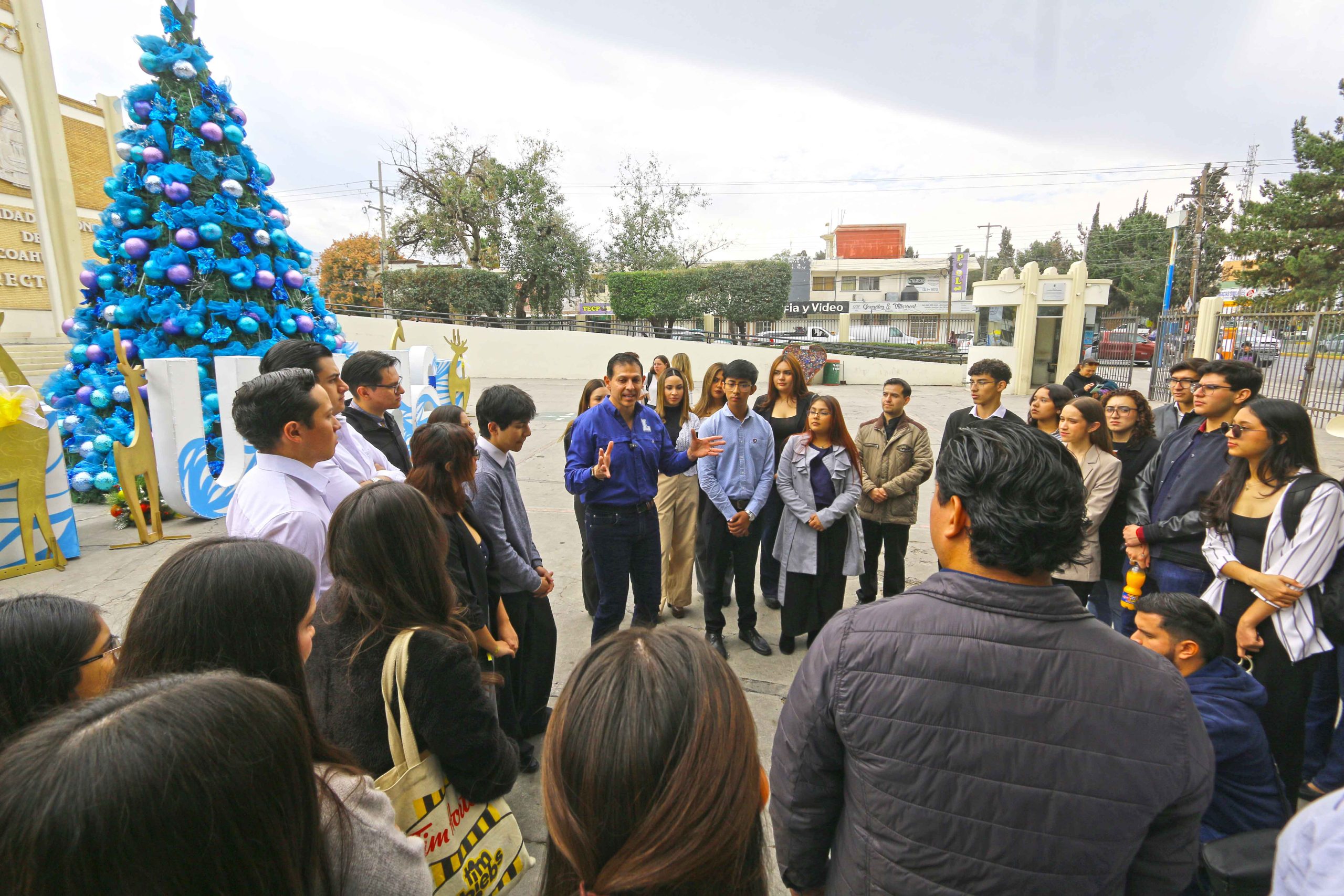 Llama rector a forjar legado de la UAdeC