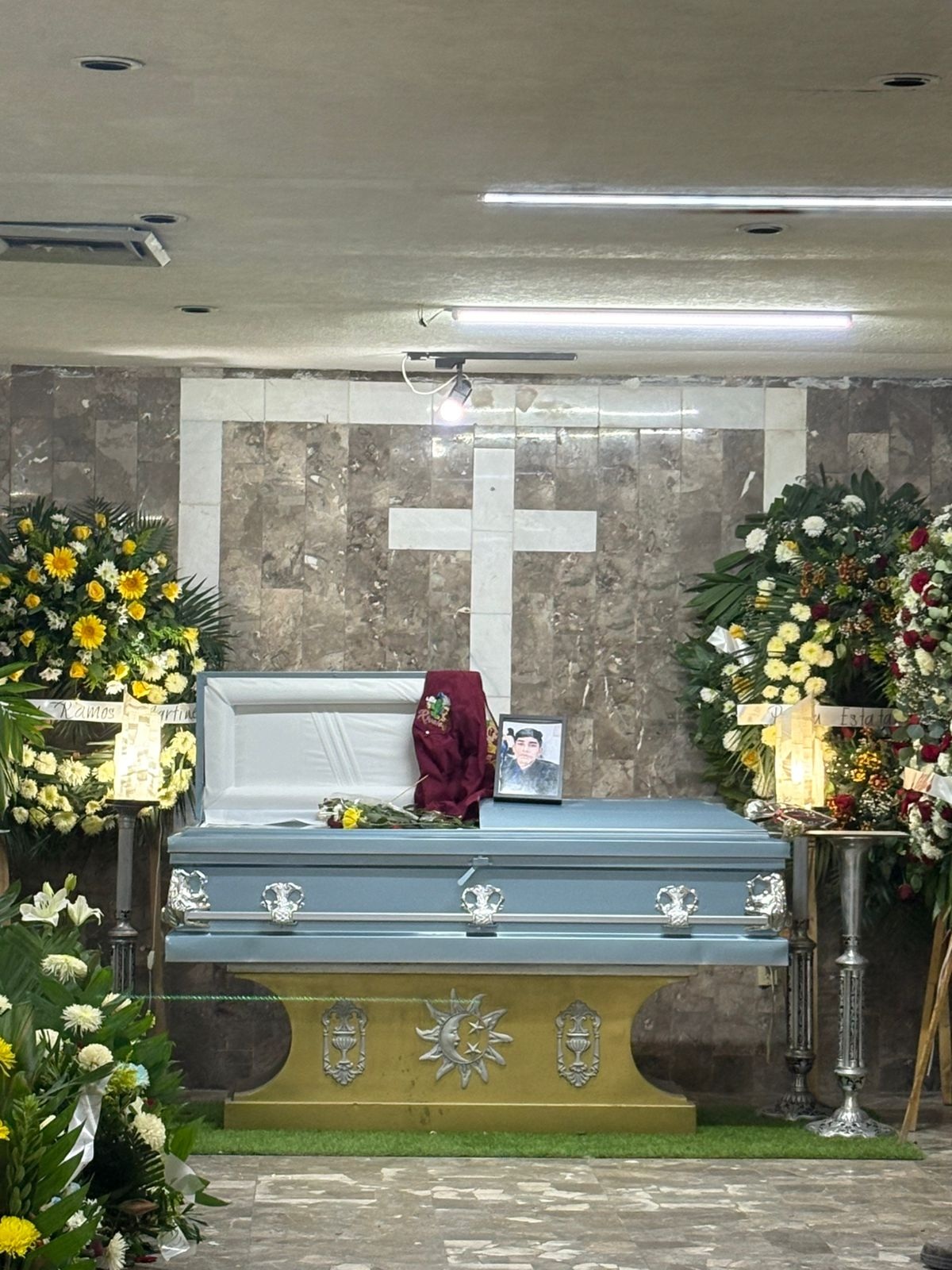 Sigue grave pero estable sobreviviente a accidente