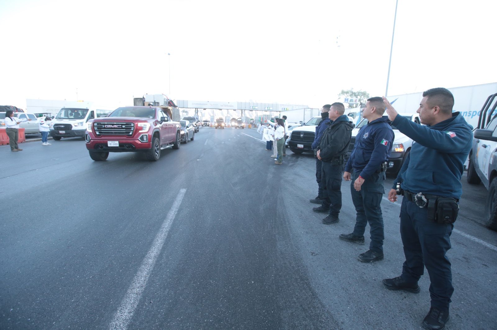 COAHUILA DA LA BIENVENIDA A MILES DE PAISANOS CON UN OPERATIVO ESPECIAL DE SEGURIDAD Y ACOMPAÑAMIENTO