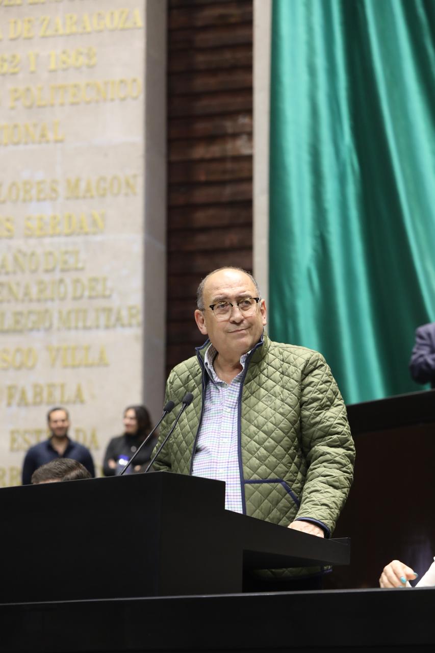 RECHAZA MORENA APROBAR PROPUESTA DE RUBÉN MOREIRA PARA MEJORAR APOYOS A MÉDICOS PASANTES