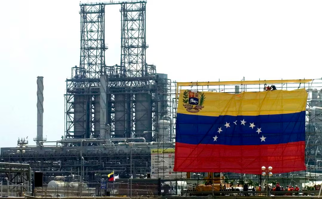 Nacionalización petrolera de Venezuela fue un «robo» a EU, dice asesor de la Casa Blanca
