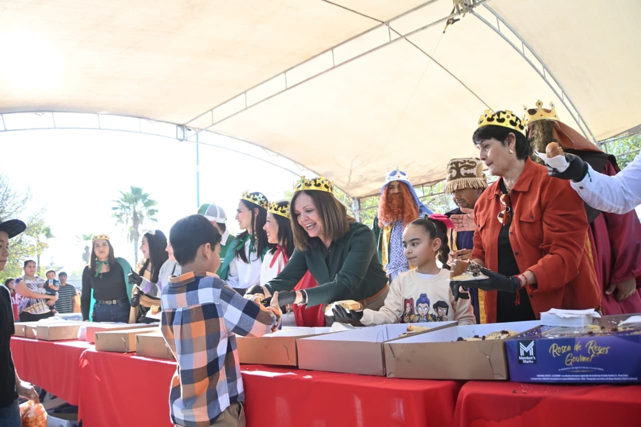 Celebran en Frontera el Día de los Reyes Magos