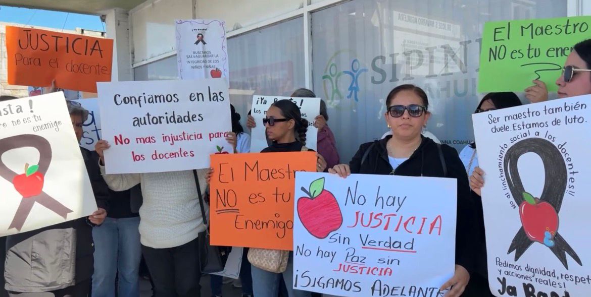 Respaldan maestros a su colega que fue imputado