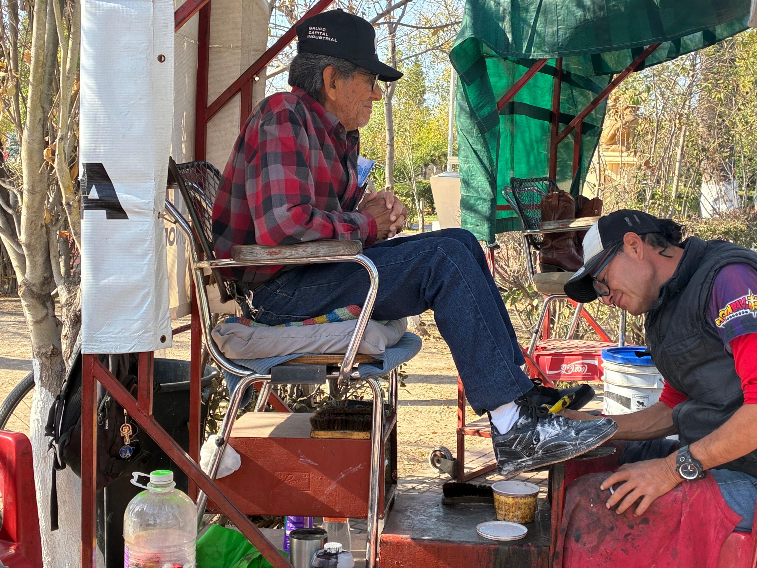 Más que un bolero, es un “psicólogo callejero”