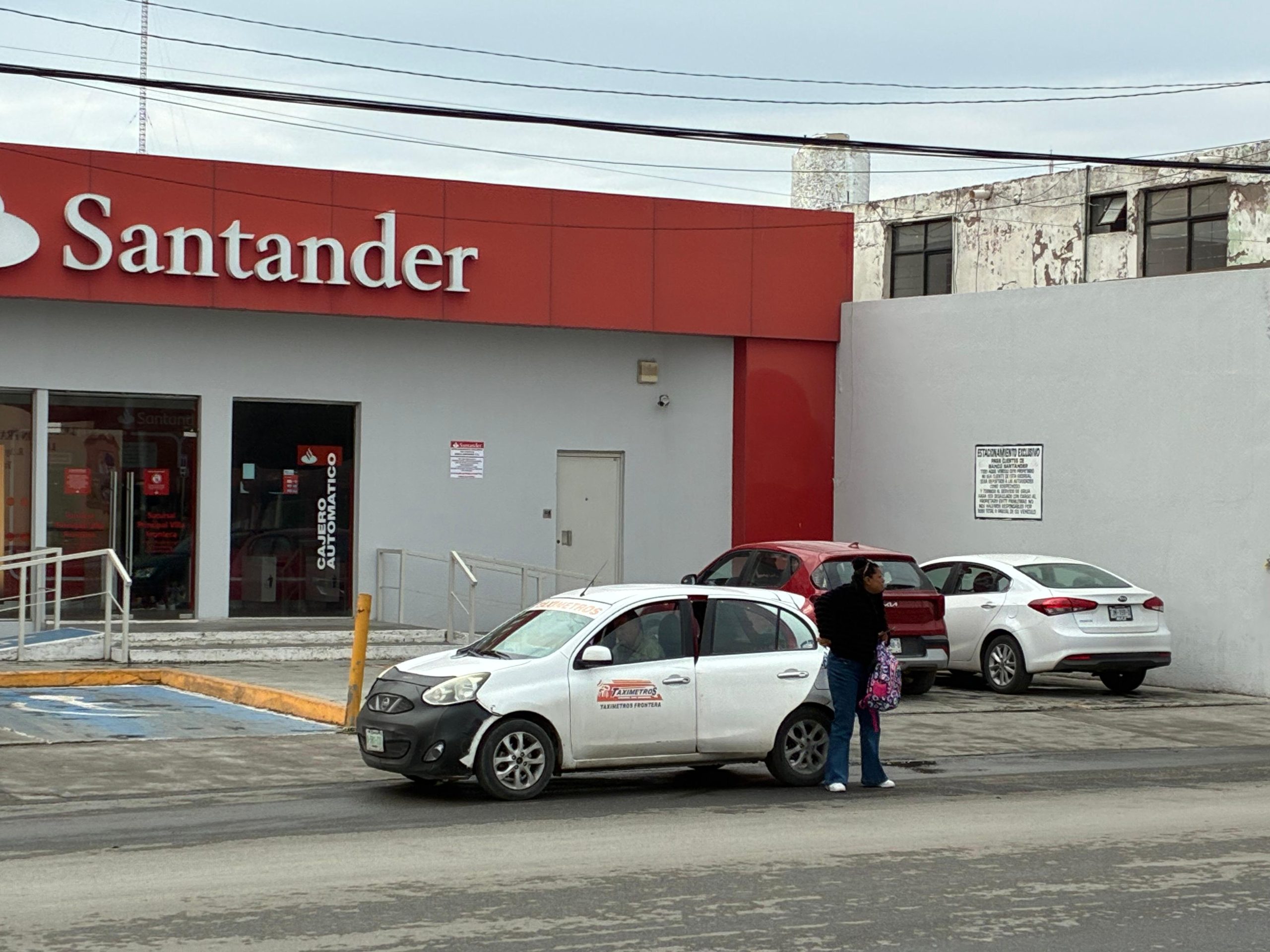 Piden taxis piso parejo