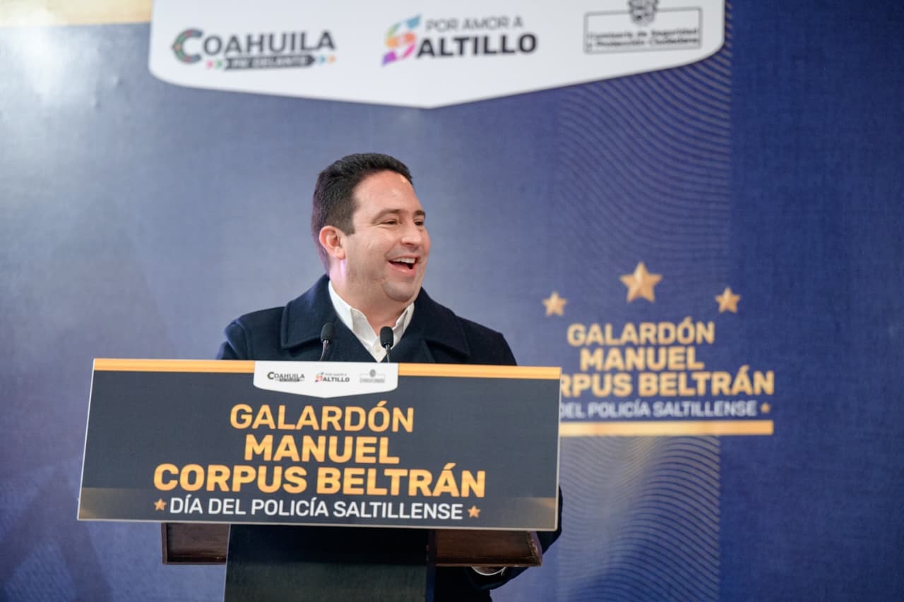 Entrega Javier Díaz Galardón al Mérito Policial y anuncia más de mil 100 millones en seguridad