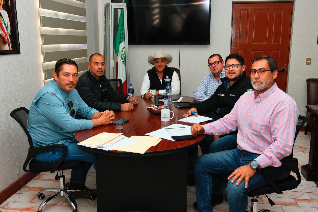 Chano Díaz anuncia histórica inversión en el sector industrial avícola y nuevas fuentes de empleo para Sabinas