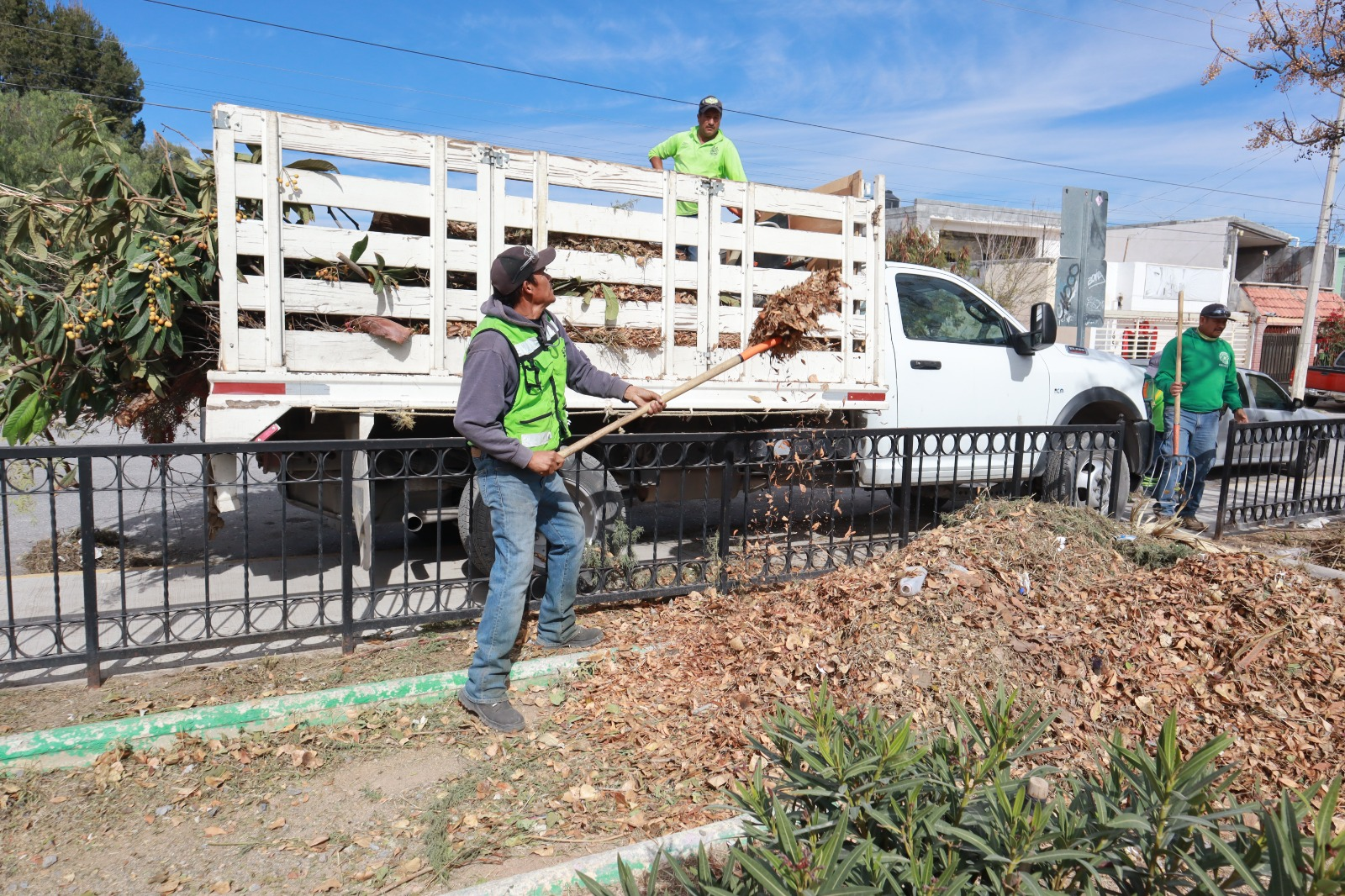 Rehabilita Municipio plazas públicas de Nuevo Mirasierra y Oceanía