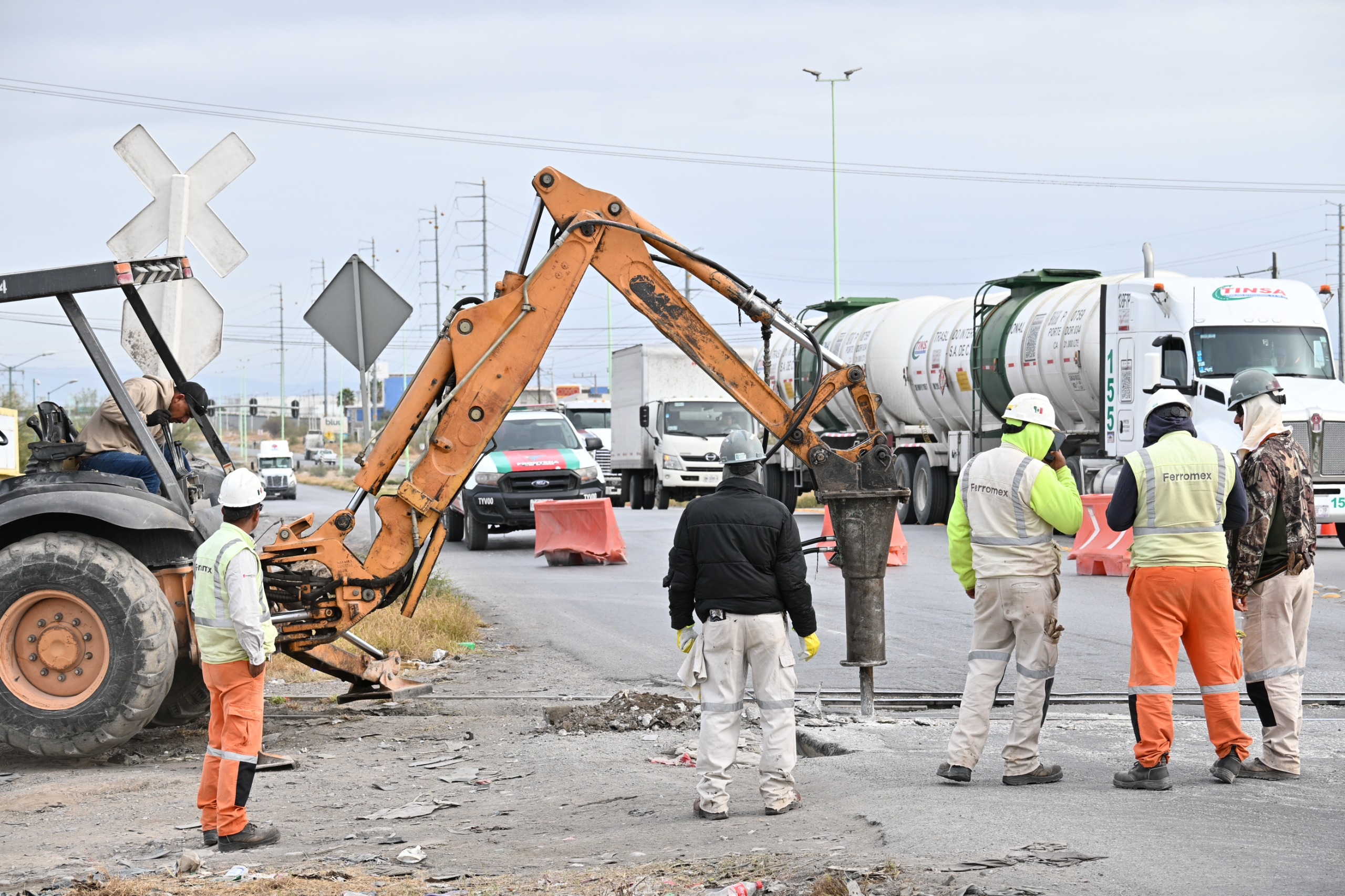 Gobiernos de Coahuila y Frontera trabajan para mejorar Libramiento CSG