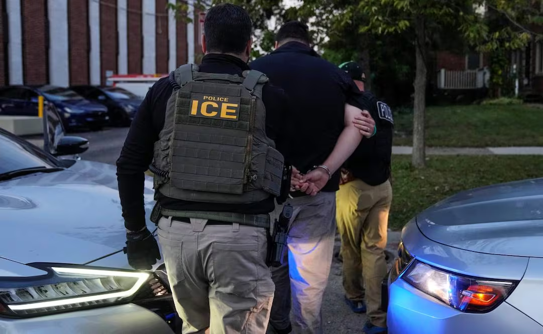 ICE podría allanar domicilios sin orden judicial, reportan; bastaría instrucción del Departamento de Seguridad