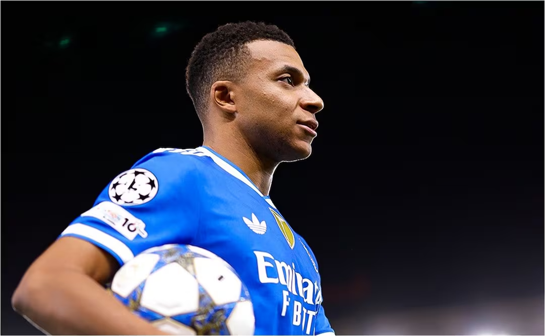 Kylian Mbappé se pierde la Supercopa por lesión de rodilla