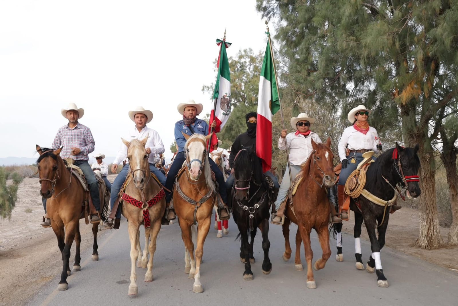 Histórica y monumental Cabalgata Viesca-Parras