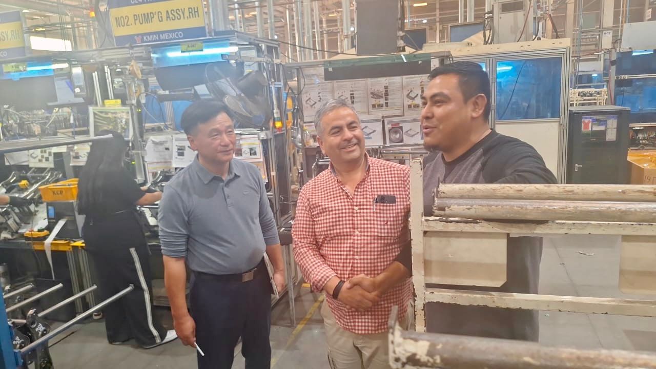 CONSTRUYE VÍCTOR LEIJA PUENTES POR EL CRECIMIENTO DE CIÉNEGAS