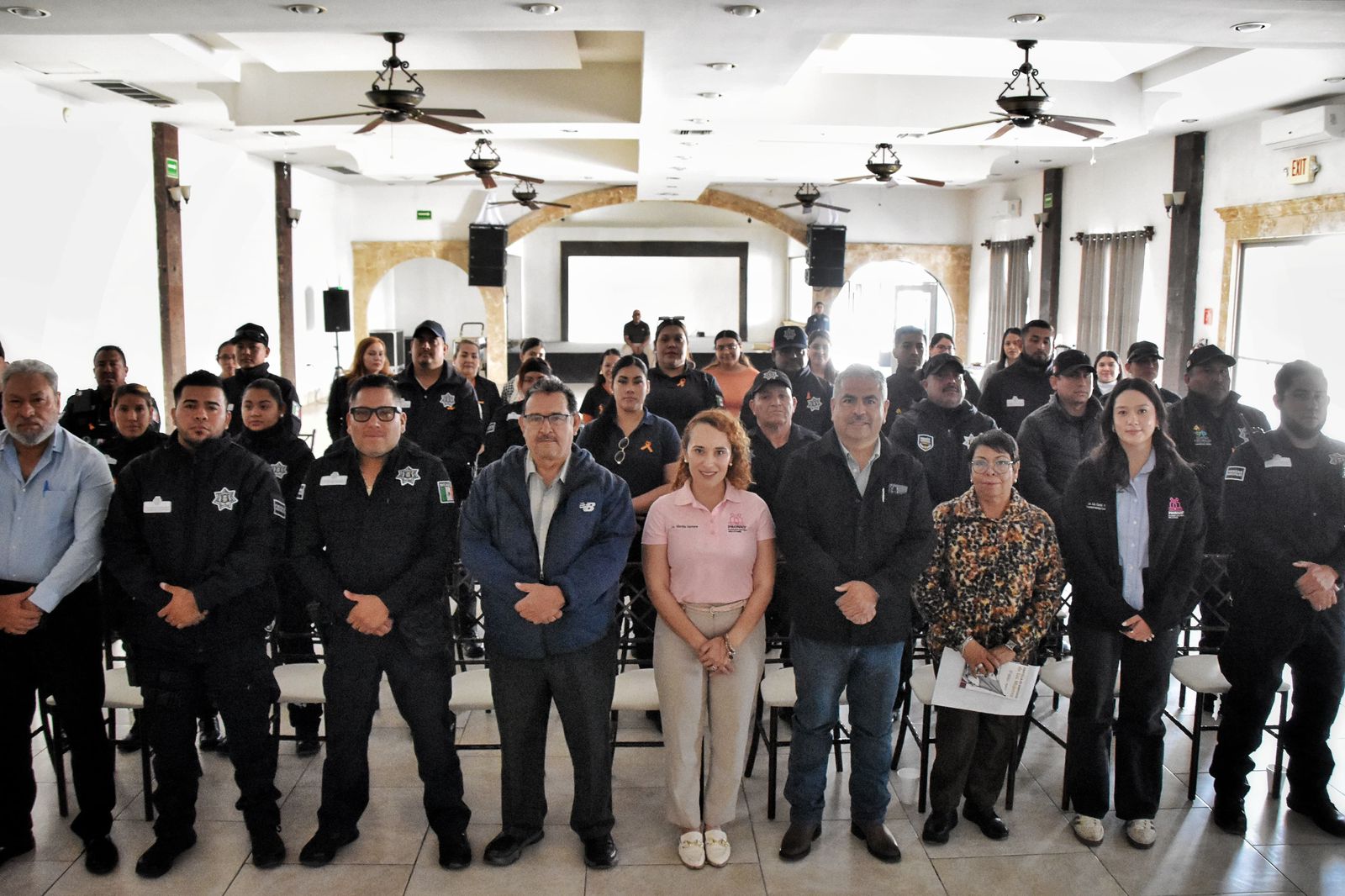 Capacita 4-C a policías en protección a la niñez