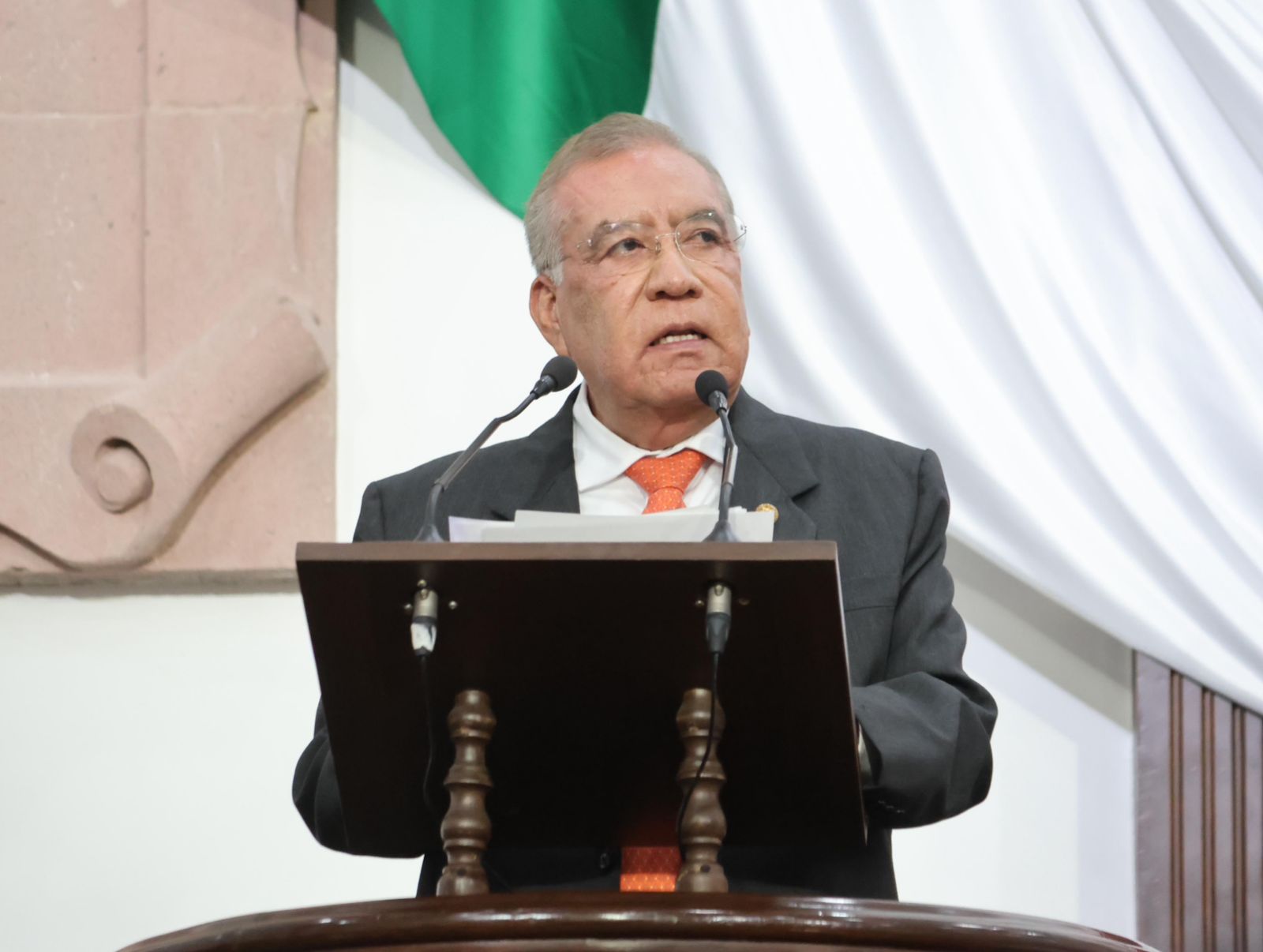Aboga Raúl Onofre por el sector agrícola