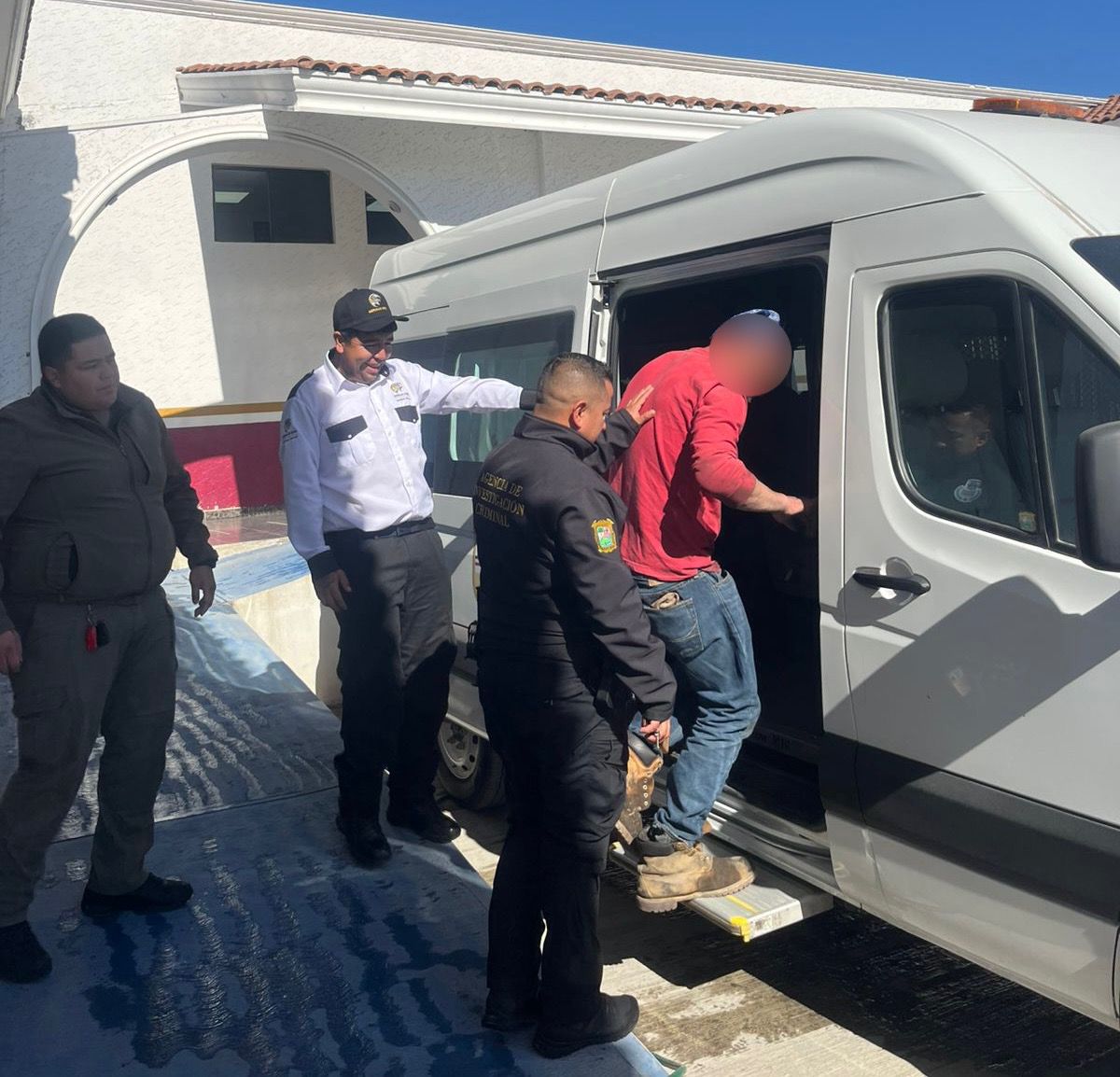 Capturan en Saltillo a fugitivo de Florida
