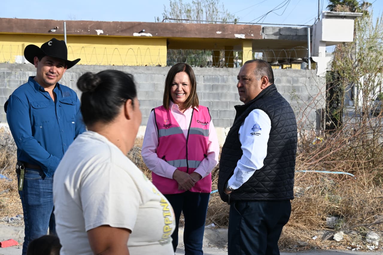 Supervisan en CF etapa final de obra hidráulica