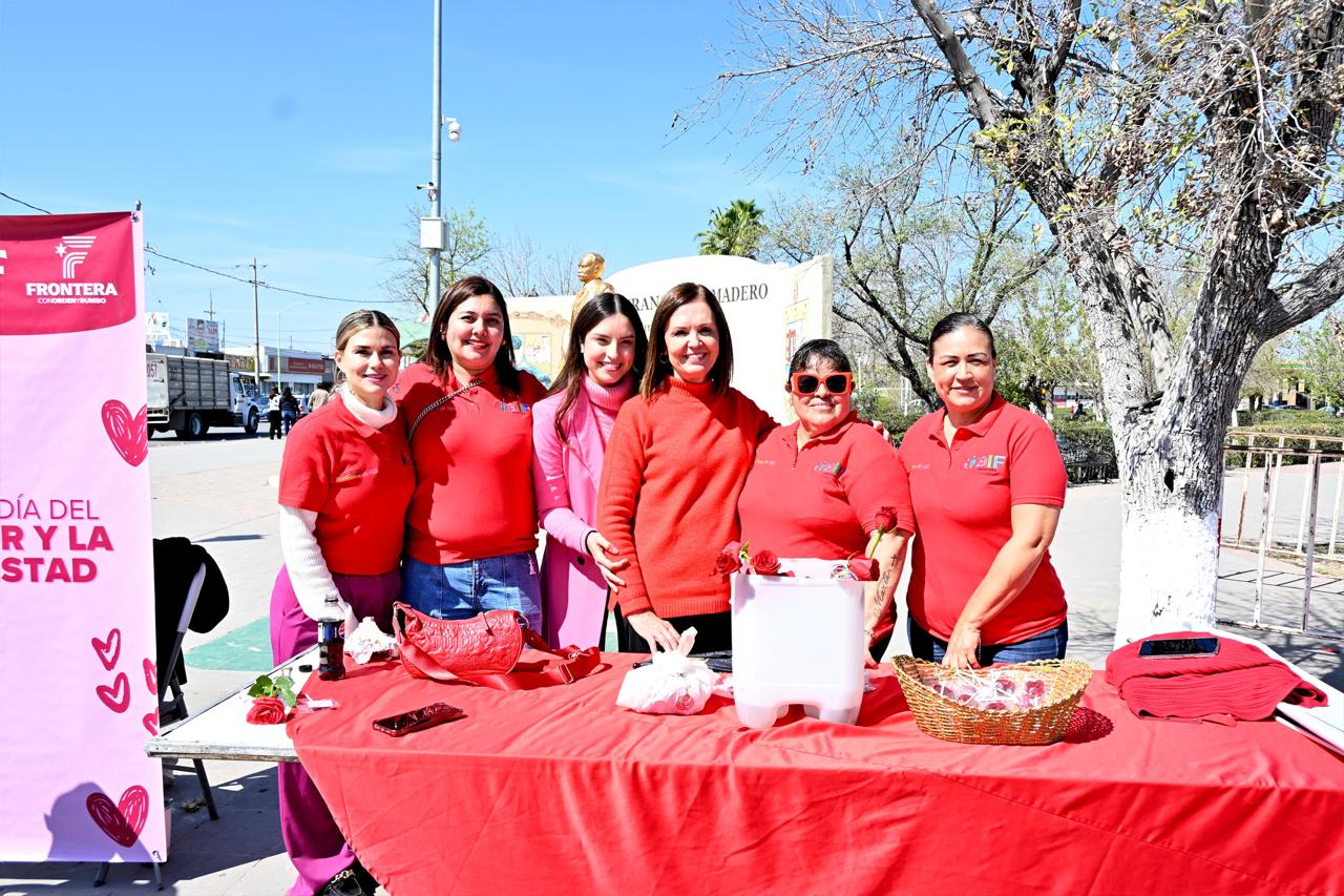 Impulsa Sari Pérez a las Mujeres Emprendedoras