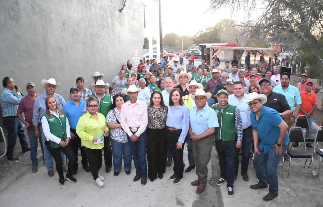 Arranca desazolve de acequia en beneficio de La Cruz y 8 de Enero