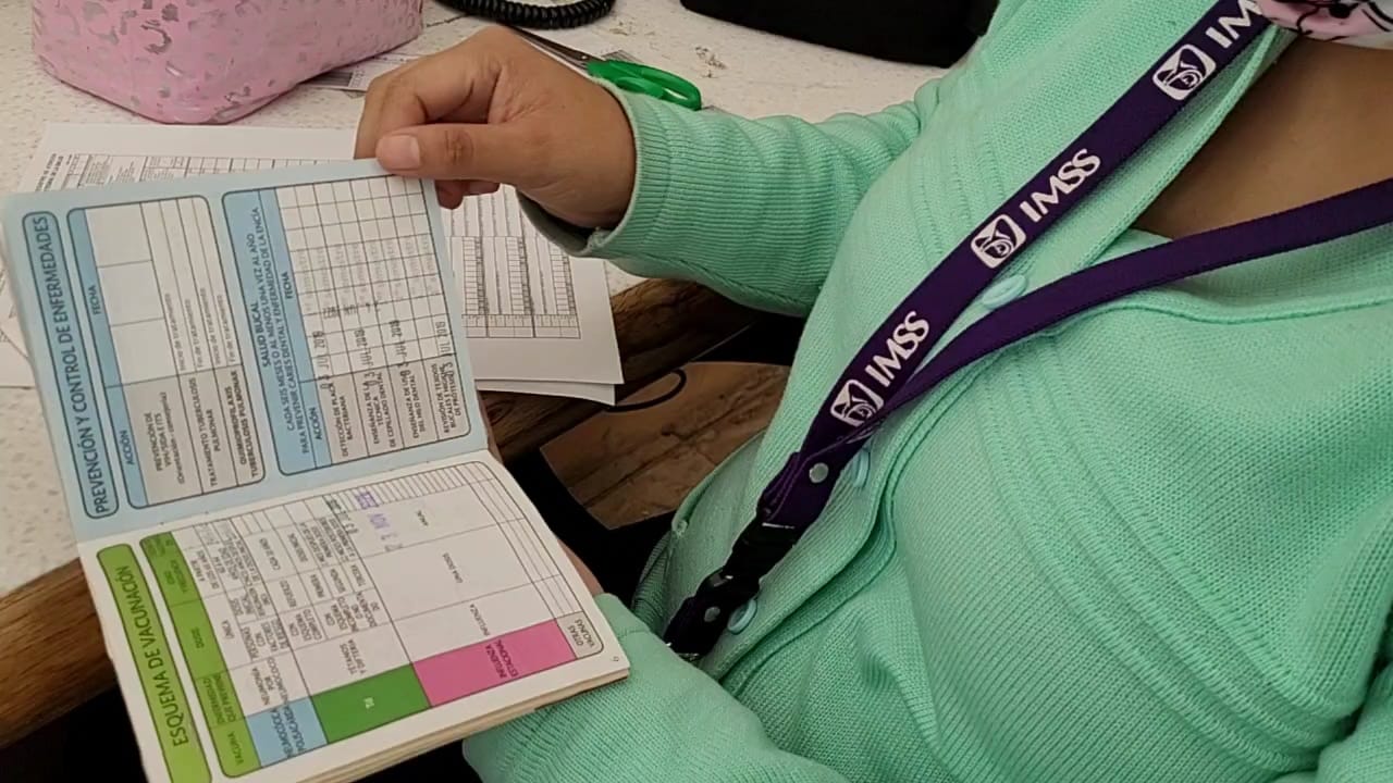 Importante tener Cartilla Nacional de salud: IMSS