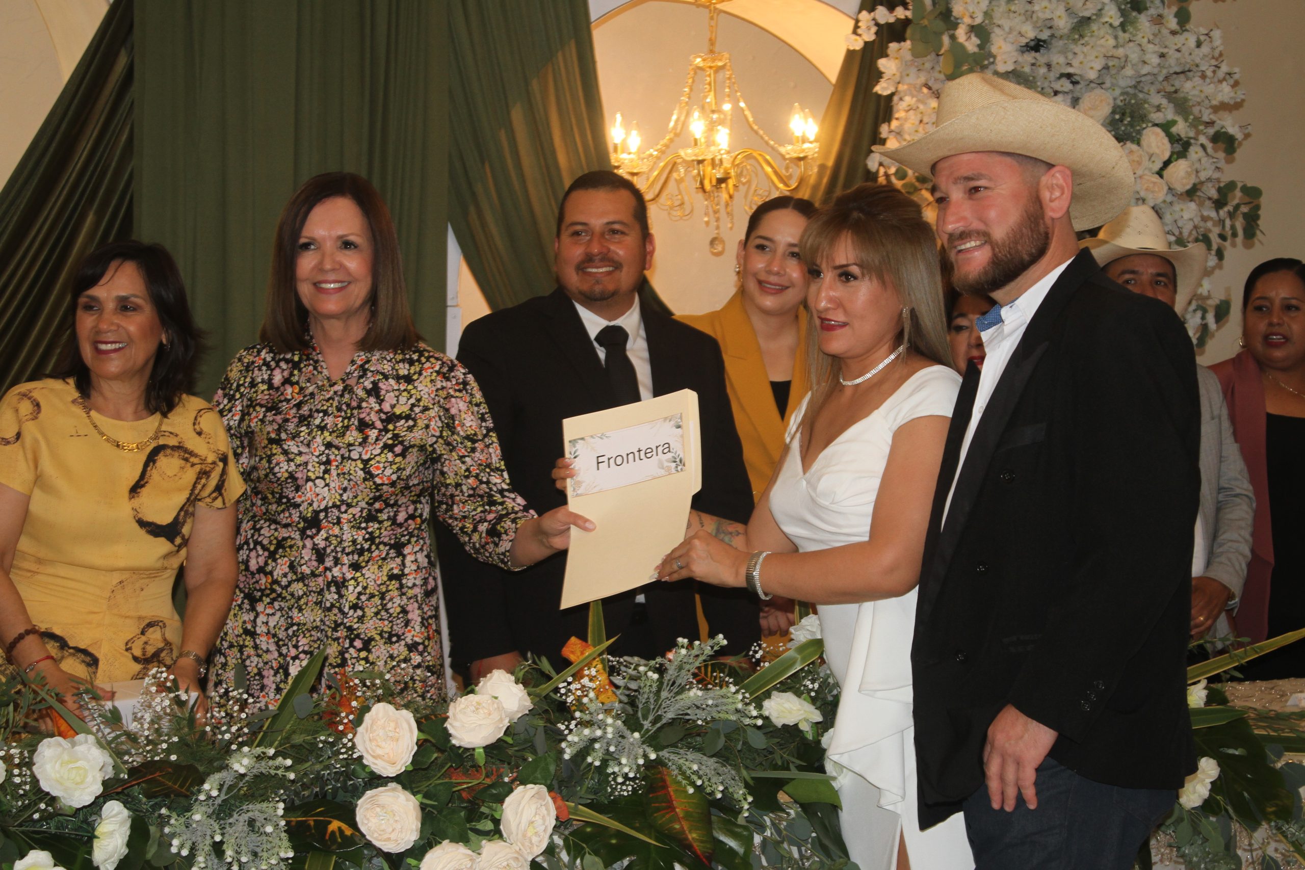 Se casan 187 parejas en bodas regionales