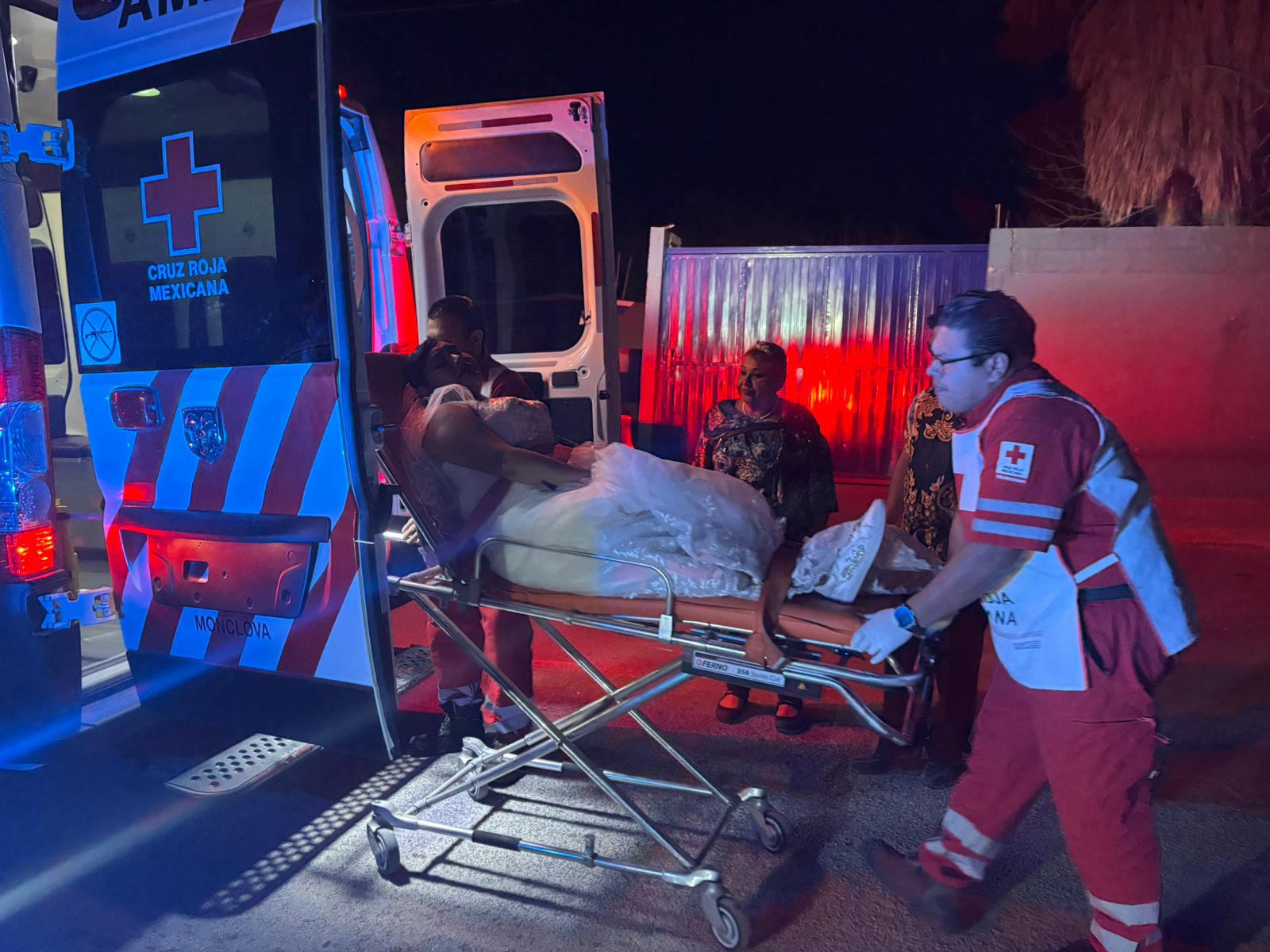 Dos lesionados y novia en crisis en tornaboda